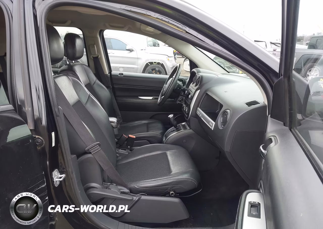 2014 Jeep Compass Latitude VIN:1C4NJDEB5ED846659 - 5