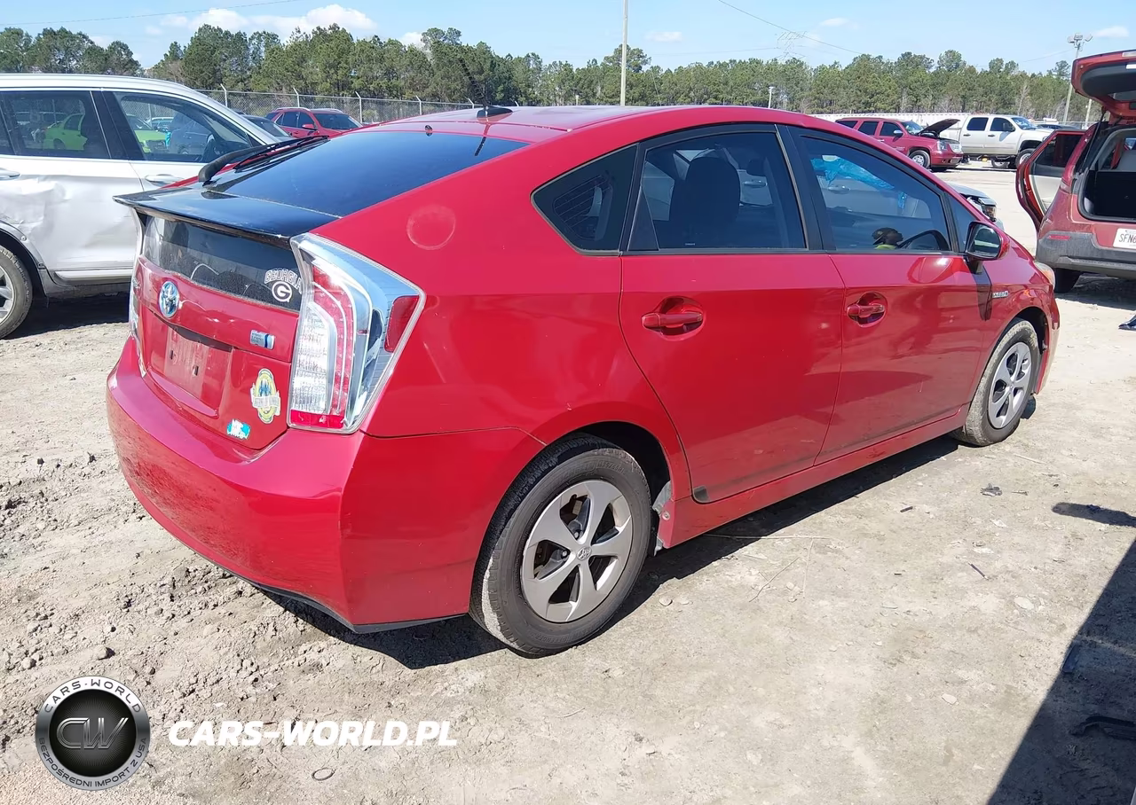 2013 Toyota Prius Four VIN:JTDKN3DU0D5654160 - 4