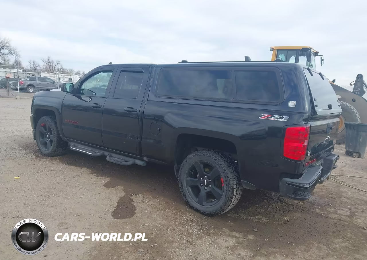 2017 Chevrolet Silverado 1500 2Lt VIN:1GCVKREC3HZ301523 - 3