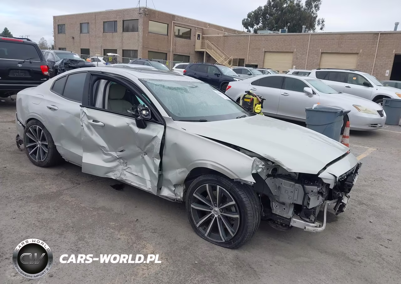 2021 Volvo S60 T5 Momentum