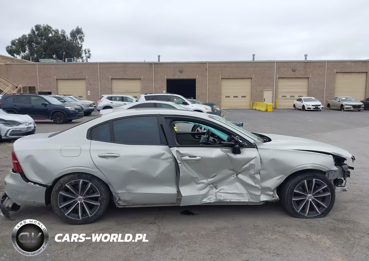 2021 Volvo S60 T5 Momentum VIN:7JR102TZ8MG126745 - 13
