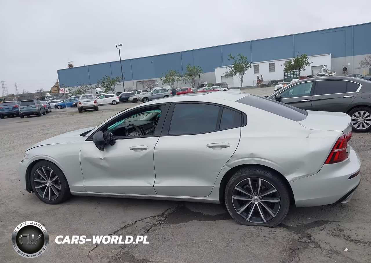 2021 Volvo S60 T5 Momentum VIN:7JR102TZ8MG126745 - 14