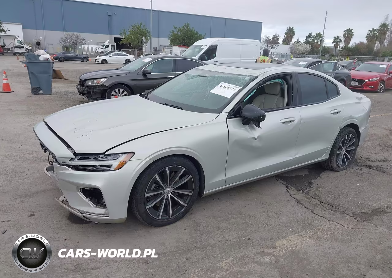 2021 Volvo S60 T5 Momentum VIN:7JR102TZ8MG126745 - 2