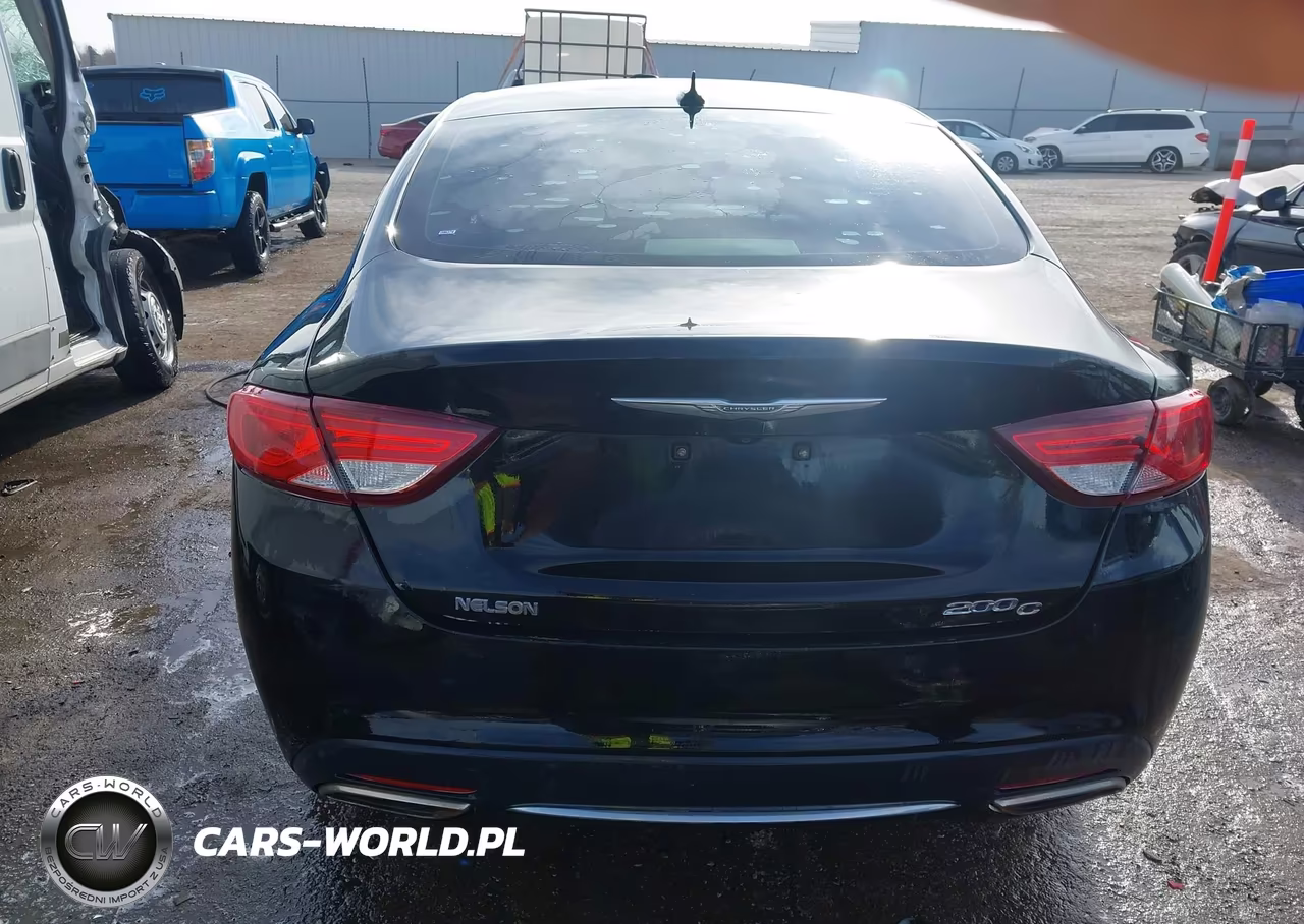 2015 Chrysler 200 C VIN:1C3CCCCGXFN549073 - 17