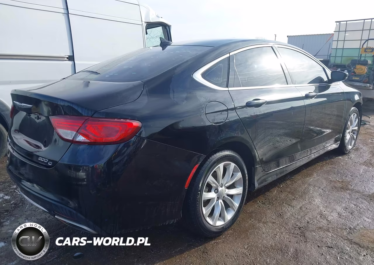 2015 Chrysler 200 C VIN:1C3CCCCGXFN549073 - 4