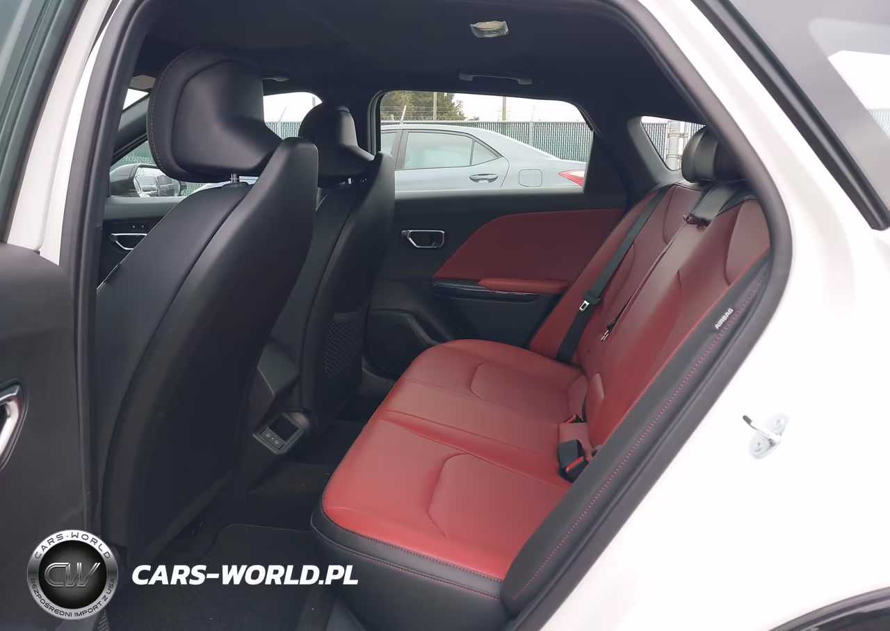 2026 Kia K4 Gt-Line VIN:3KPFW4DE2TE266086 - 8