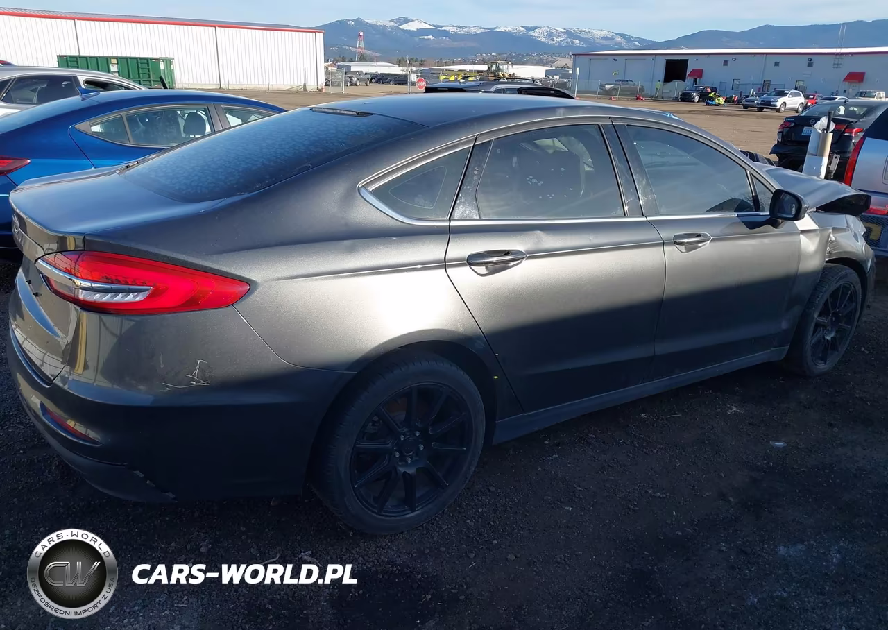 2020 Ford Fusion S VIN:3FA6P0G71LR101731 - 4
