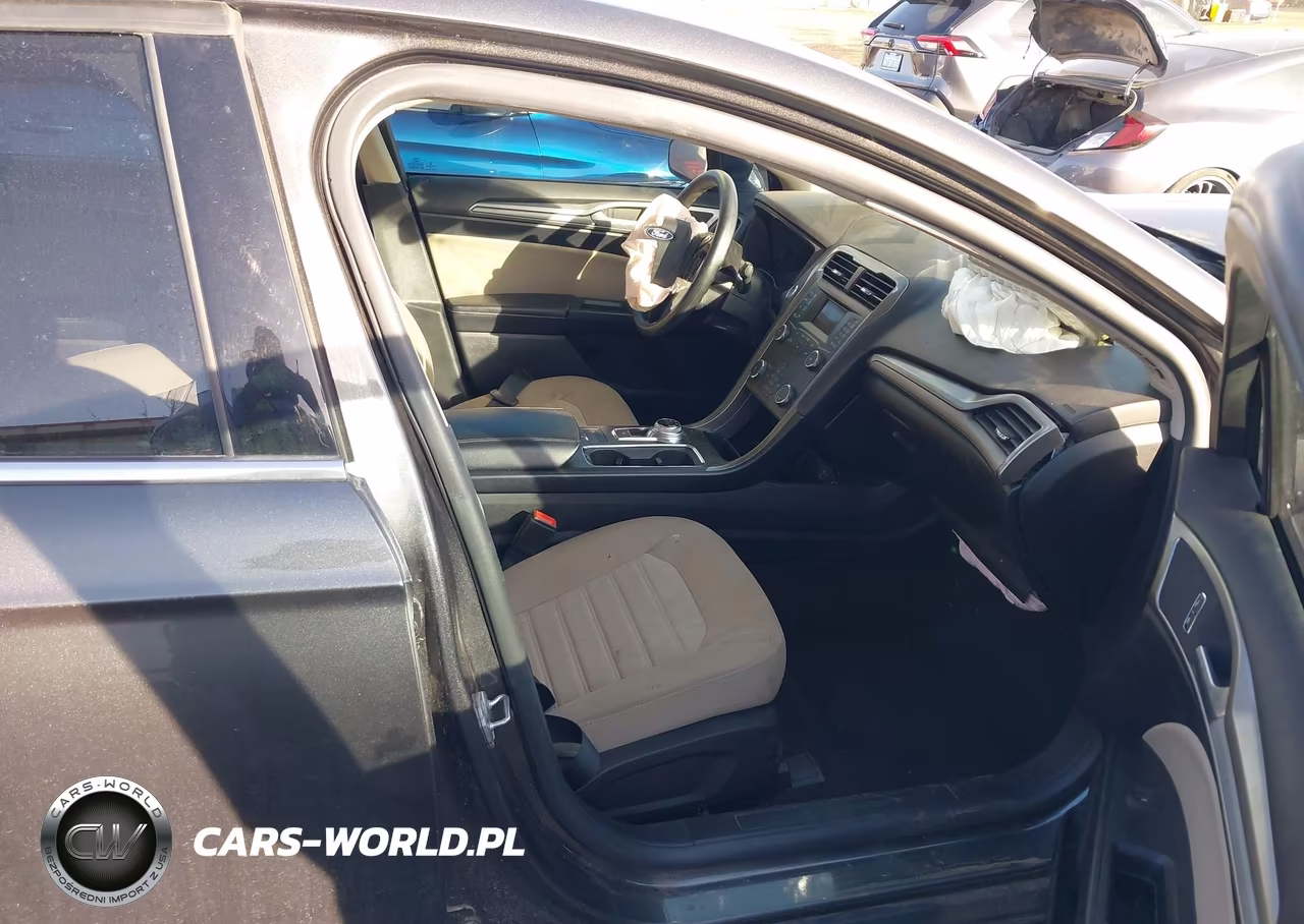 2020 Ford Fusion S VIN:3FA6P0G71LR101731 - 5