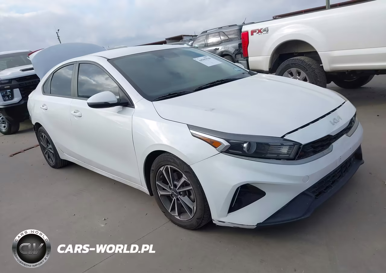 2023 Kia Forte Lxs – zdjęcie 1 z 19