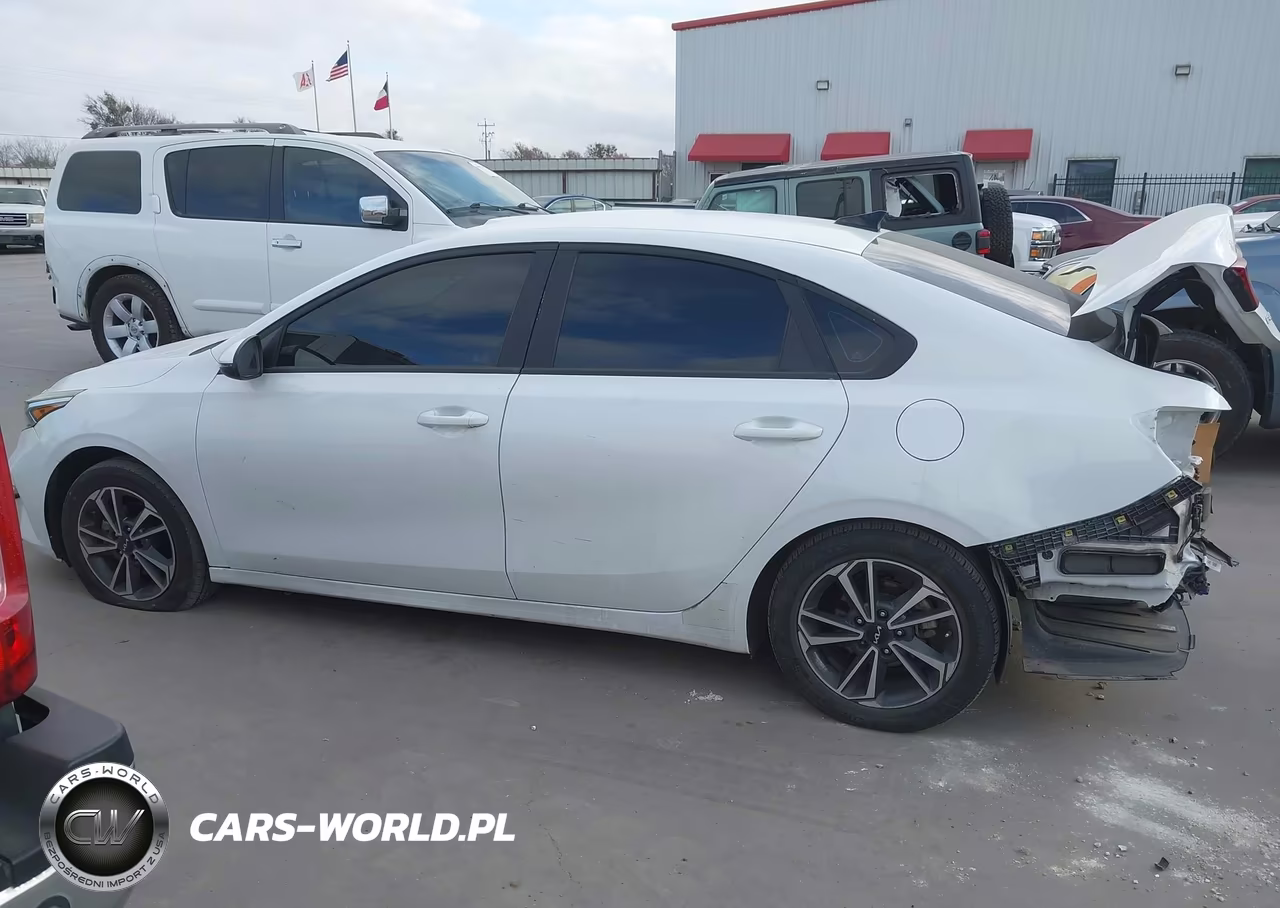 2023 Kia Forte Lxs VIN:3KPF24AD2PE559905 - 15