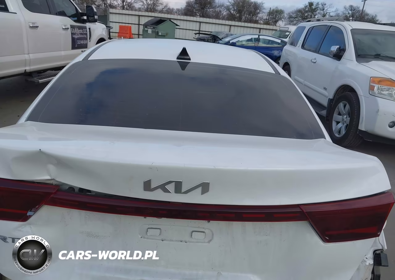 2023 Kia Forte Lxs VIN:3KPF24AD2PE559905 - 17