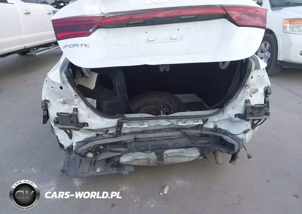 2023 Kia Forte Lxs VIN:3KPF24AD2PE559905 - 6