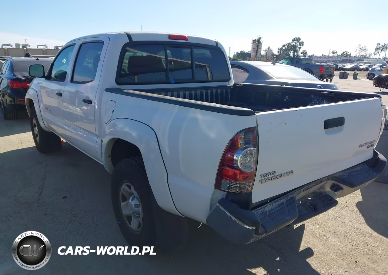 2011 Toyota Tacoma Prerunner VIN:5TFJX4GN6BX005612 - 3