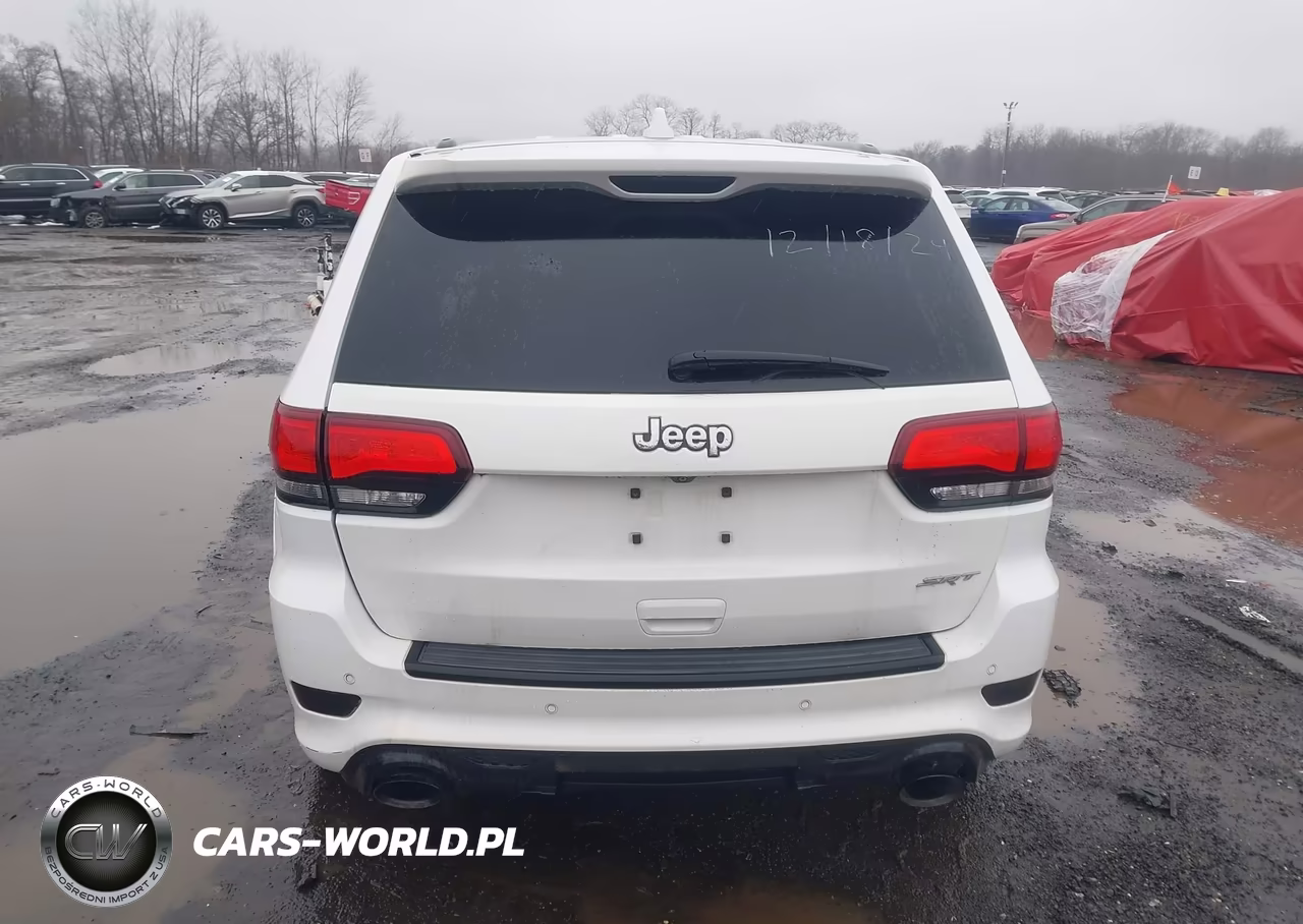 2015 Jeep Grand Cherokee Srt VIN:NJ4011E - 16