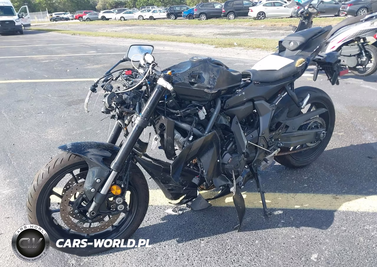 2025 Yamaha Yzfr7 VIN:JYARM38E0SA016589 - 2