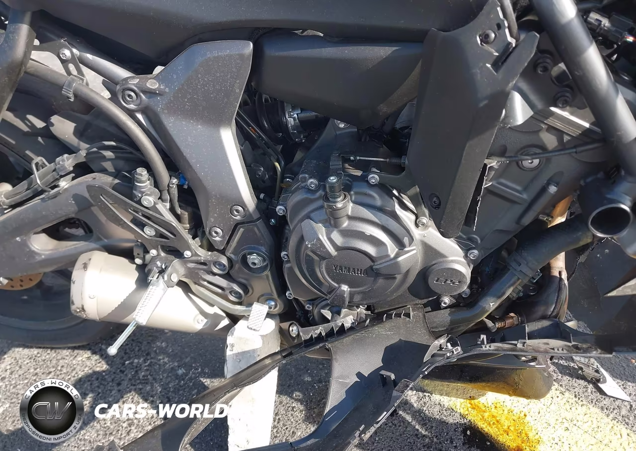2025 Yamaha Yzfr7 VIN:JYARM38E0SA016589 - 8