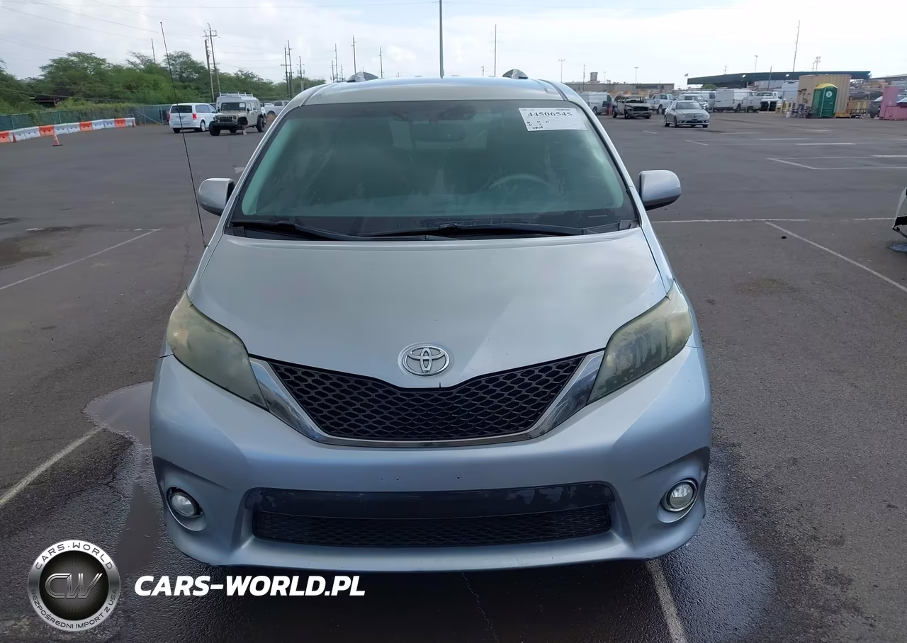 2012 Toyota Sienna Se 8 Passenger VIN:5TDXK3DC6CS229590 - 11