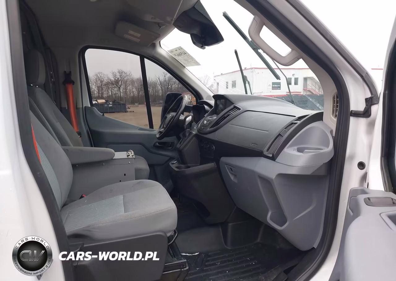2018 Ford Transit-150 VIN:1FTYE2YM3JKB16158 - 5