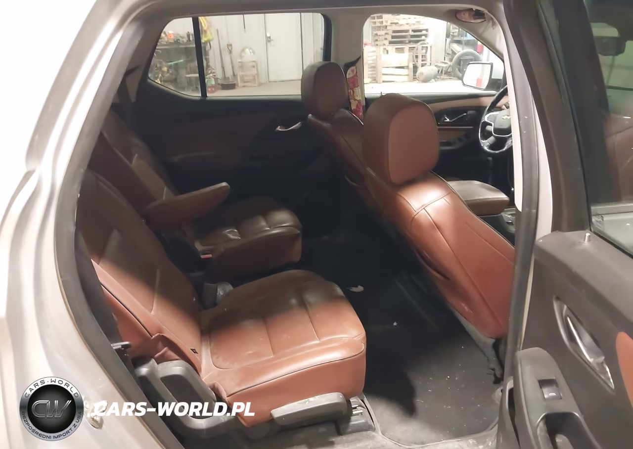 2018 Chevrolet Traverse High Country VIN:1GNEVKKW5JJ184438 - 8
