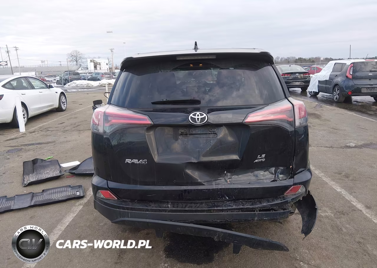 2018 Toyota Rav4 Le VIN:2T3BFREV1JW736362 - 16