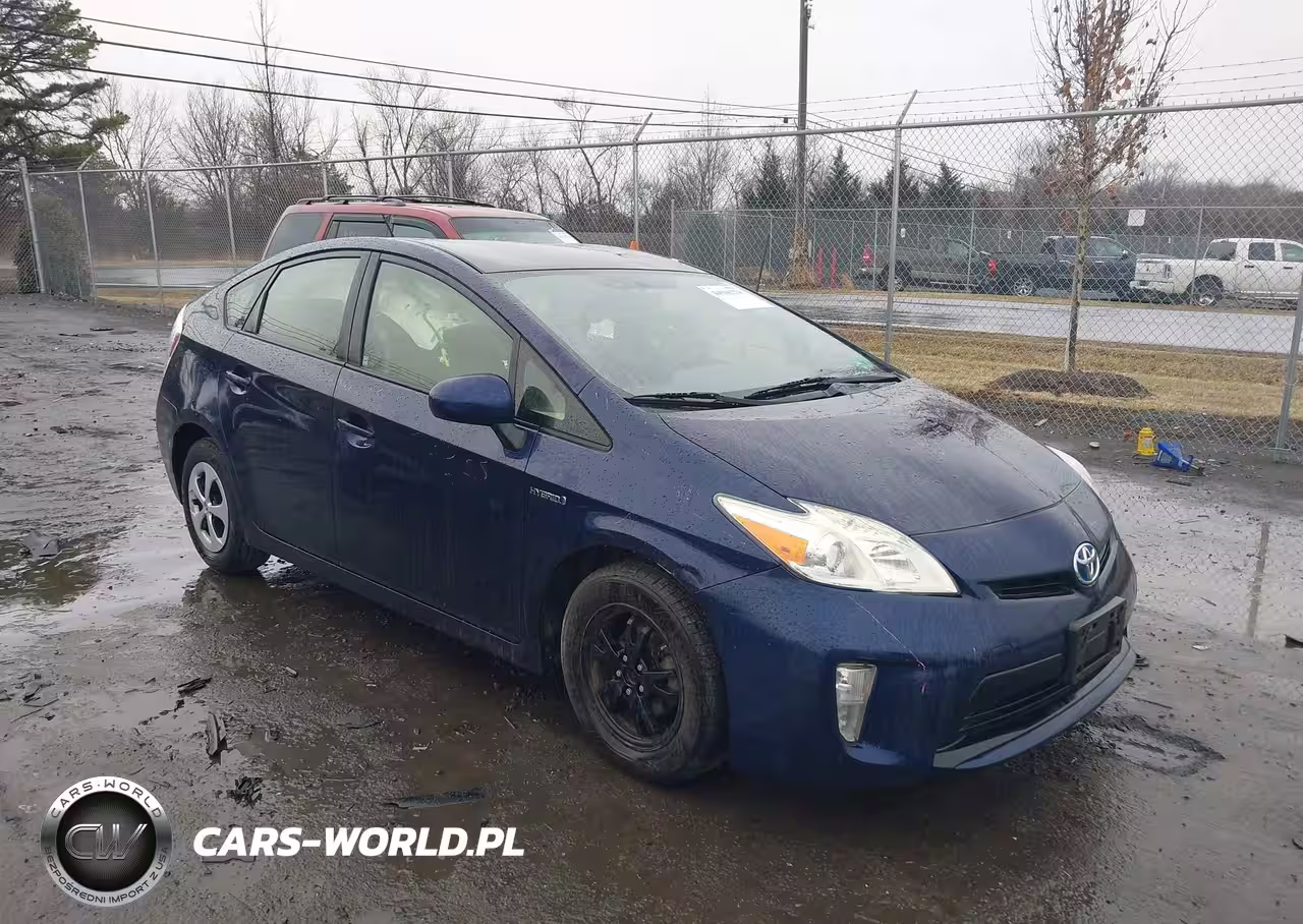 2015 Toyota Prius Three