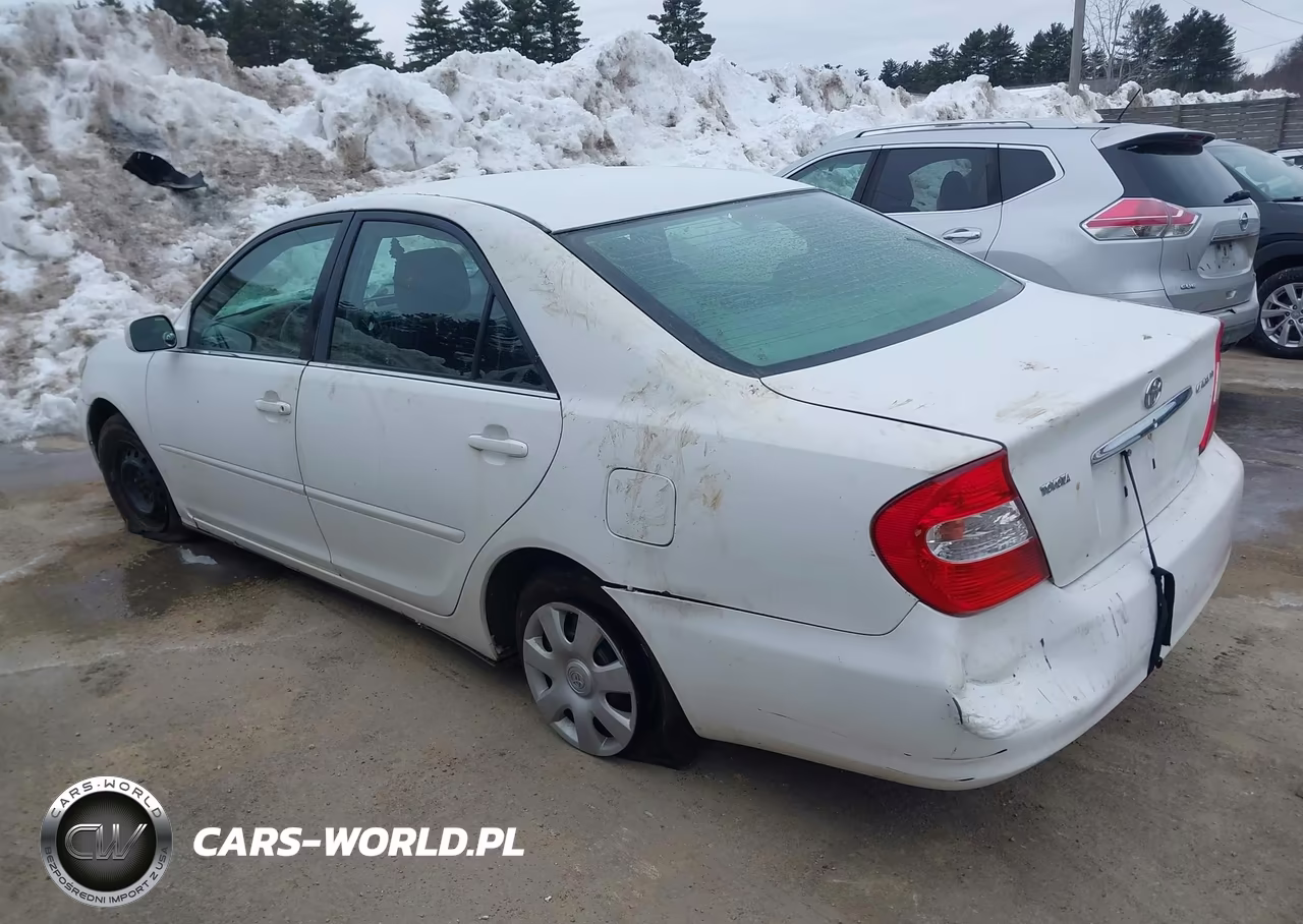 2004 Toyota Camry Le VIN:4T1BE32K64U273366 - 3