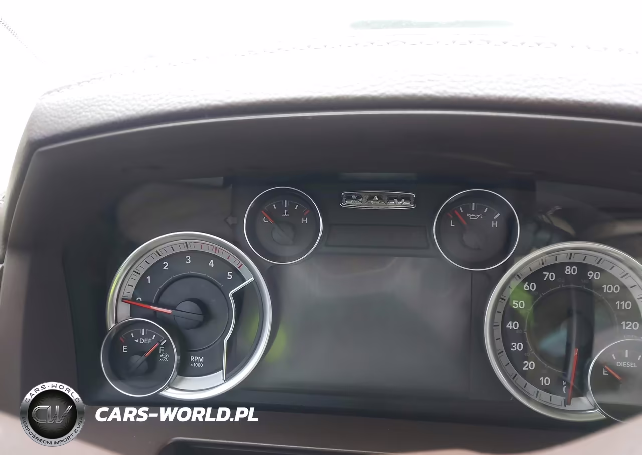 2013 Ram 2500 Laramie VIN:3C6UR5FL4DG571540 - 16