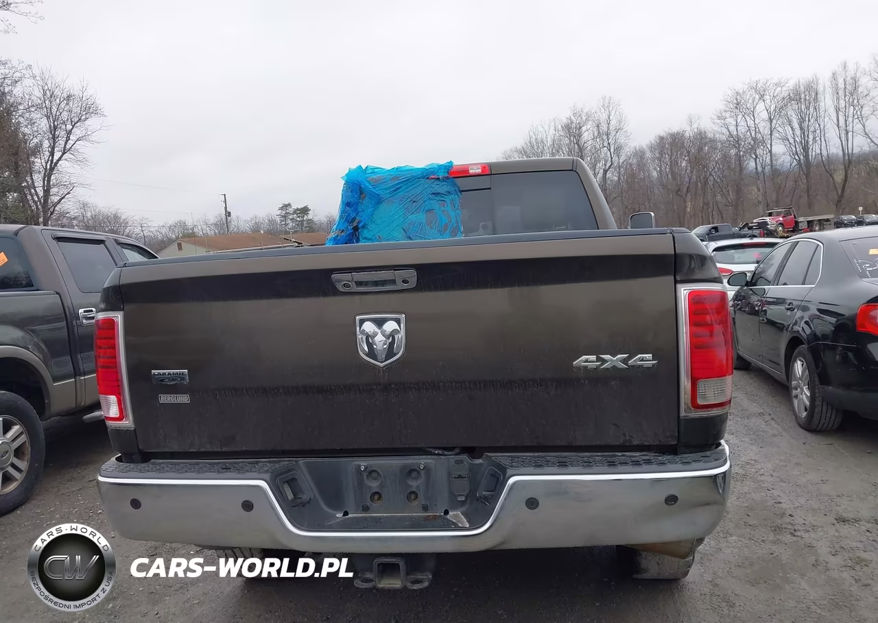 2013 Ram 2500 Laramie VIN:3C6UR5FL4DG571540 - 17