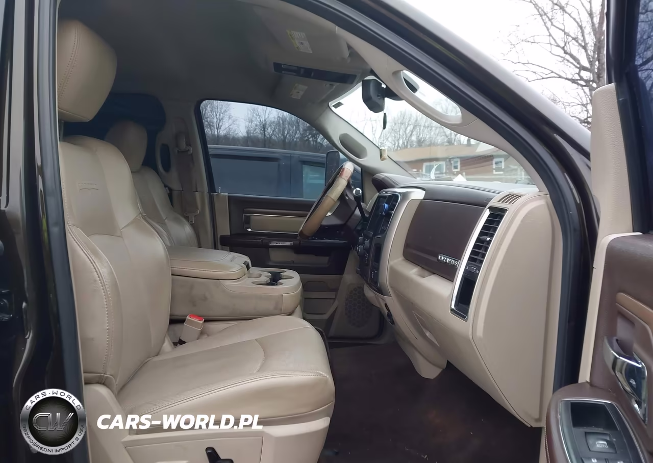 2013 Ram 2500 Laramie VIN:3C6UR5FL4DG571540 - 5