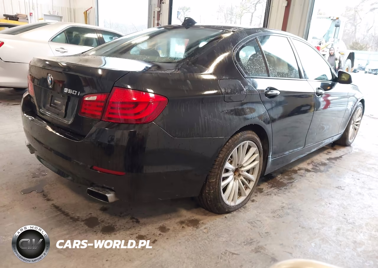 2011 BMW 550I xDrive VIN:WBAFU9C5XBC783661 - 4