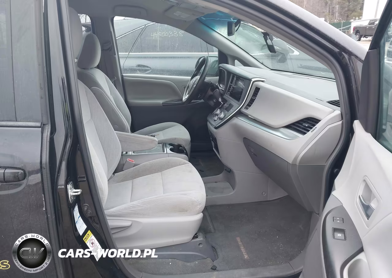 2015 Toyota Sienna Le 7 Passenger VIN:5TDJK3DC2FS125897 - 5