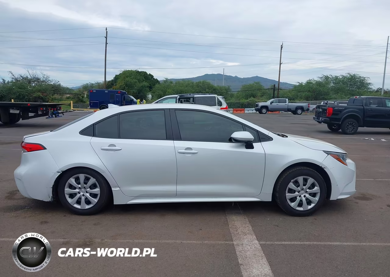 2026 Toyota Corolla Le VIN:JTDB4MEE9T3035681 - 14