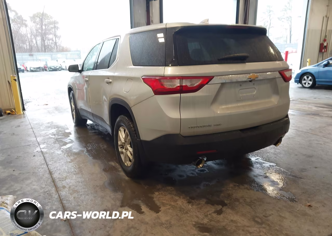 2018 Chevrolet Traverse Ls VIN:1GNEVFKW9JJ152390 - 3