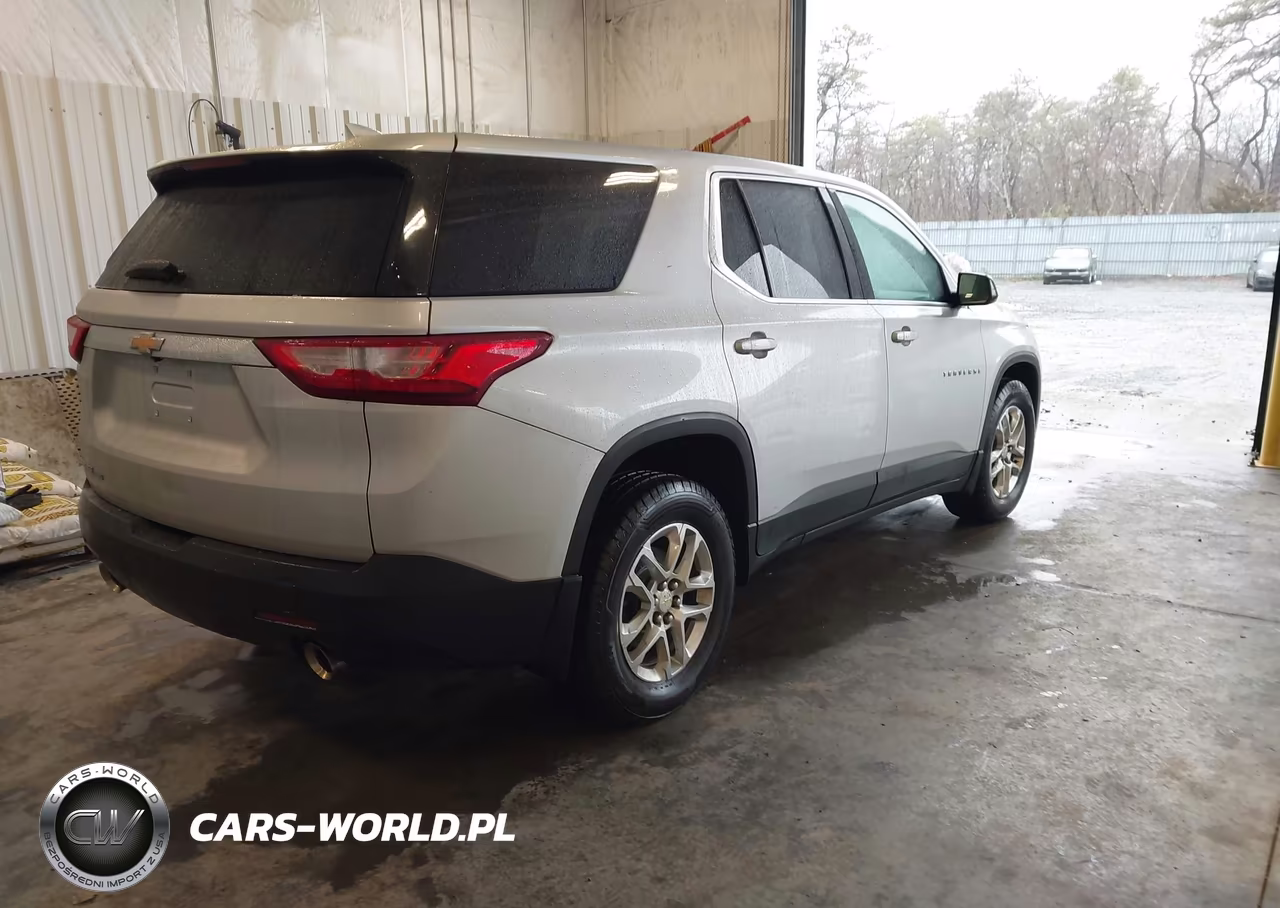 2018 Chevrolet Traverse Ls VIN:1GNEVFKW9JJ152390 - 4