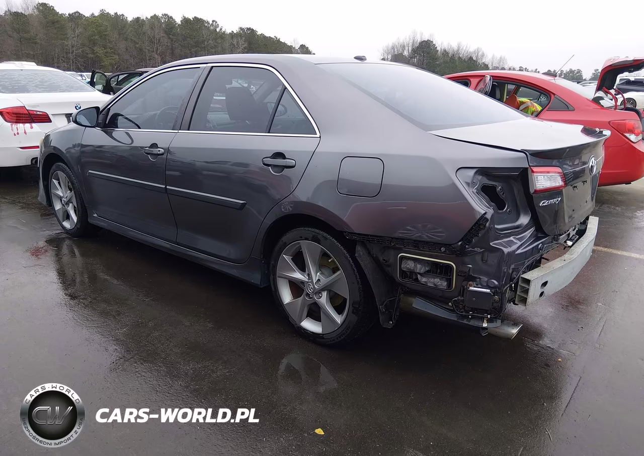 2014 Toyota Camry Se V6 VIN:4T1BK1FK6EU539655 - 3