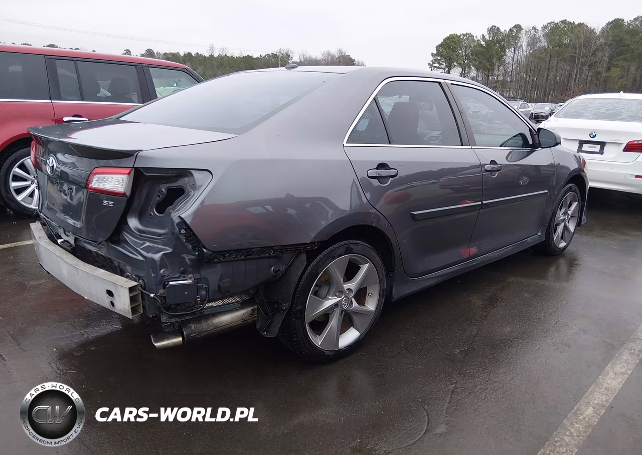2014 Toyota Camry Se V6 VIN:4T1BK1FK6EU539655 - 4