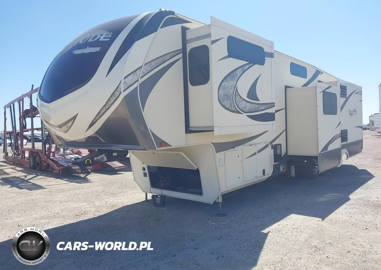 2018 Gran Solitude VIN:573FS4226J1108914 - 2