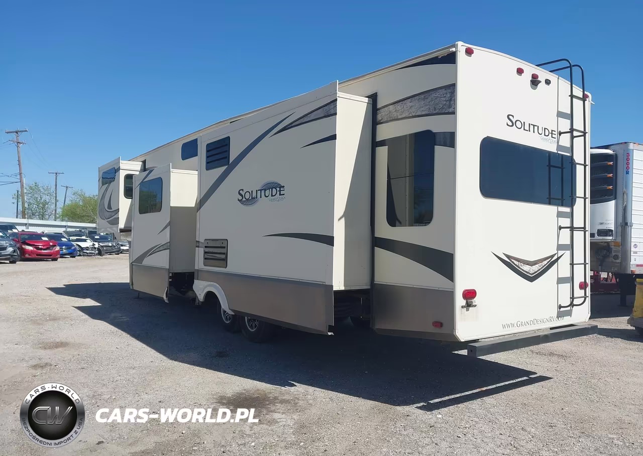 2018 Gran Solitude VIN:573FS4226J1108914 - 3