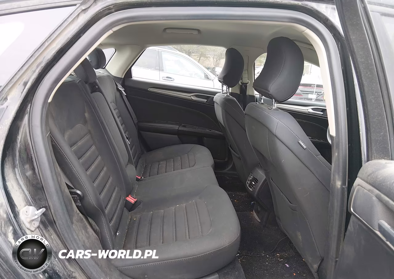 2018 Ford Fusion Se VIN:3FA6P0HDXJR239740 - 8