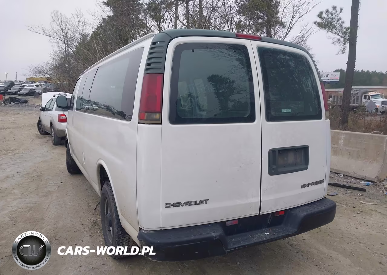 2001 Chevrolet Express VIN:1GAHG39R411237984 - 3