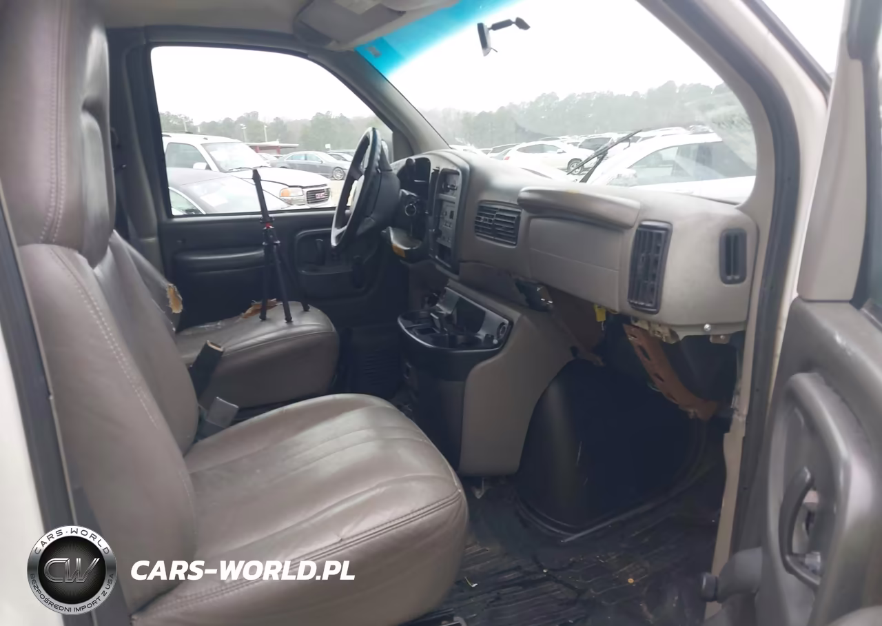 2001 Chevrolet Express VIN:1GAHG39R411237984 - 5