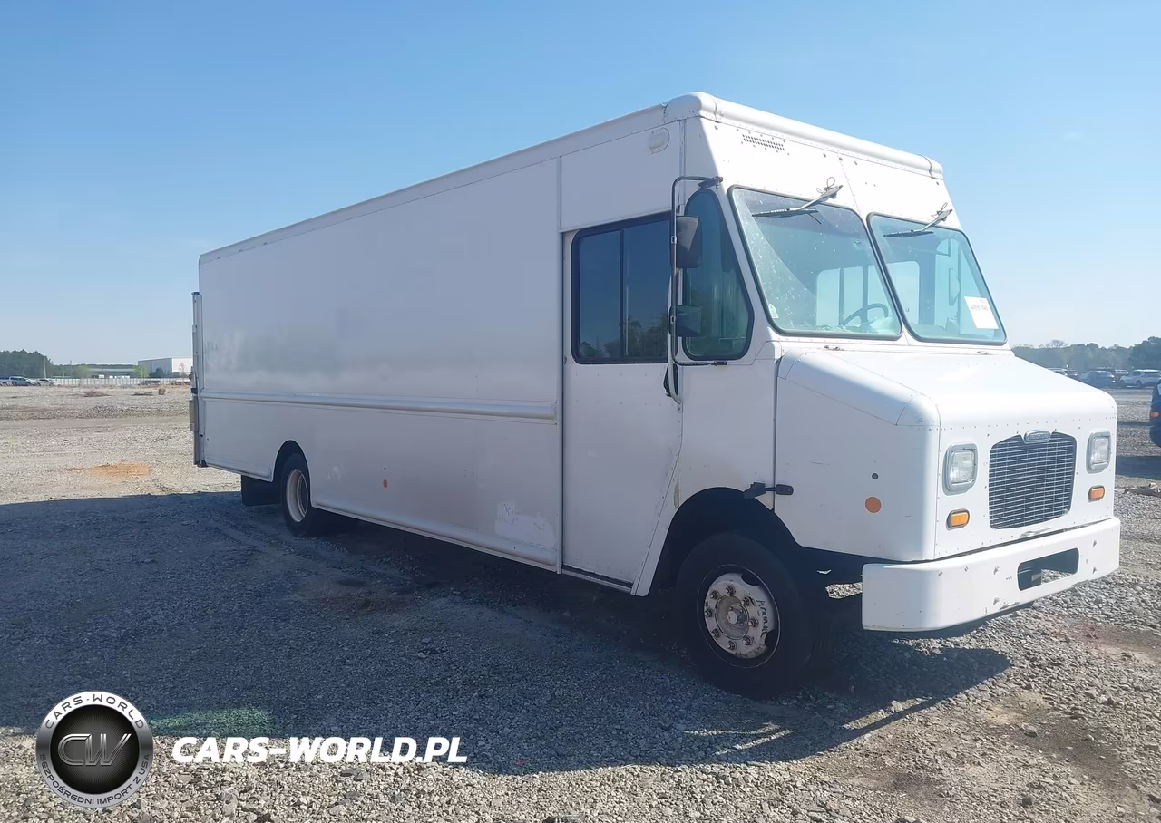 2012 Freightliner Chassis M Line Walk-In Van – zdjęcie 1 z 15