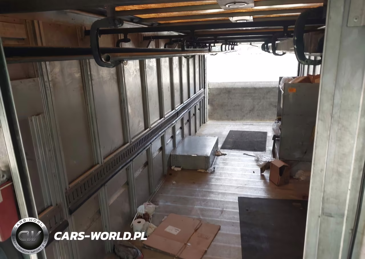 2012 Freightliner Chassis M Line Walk-In Van VIN:4UZAC3DV2CCBT7171 - 7