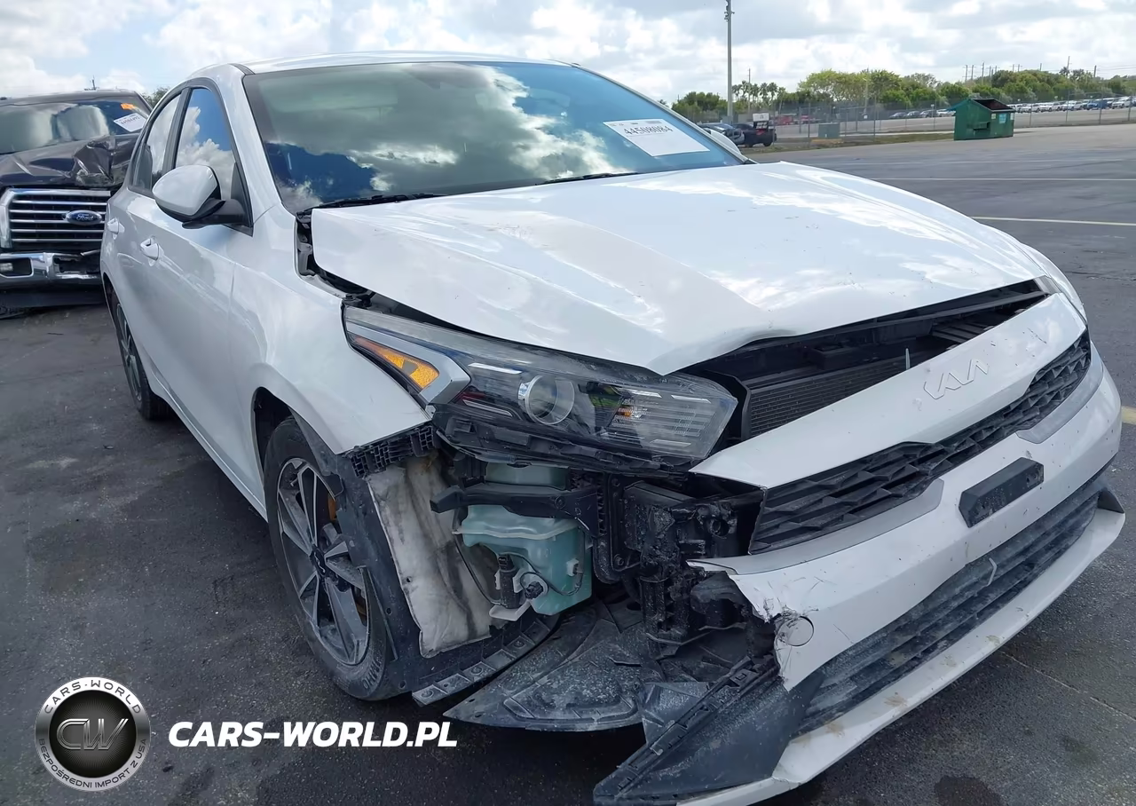 2022 Kia Forte Lxs VIN:3KPF24AD4NE487361 - 6