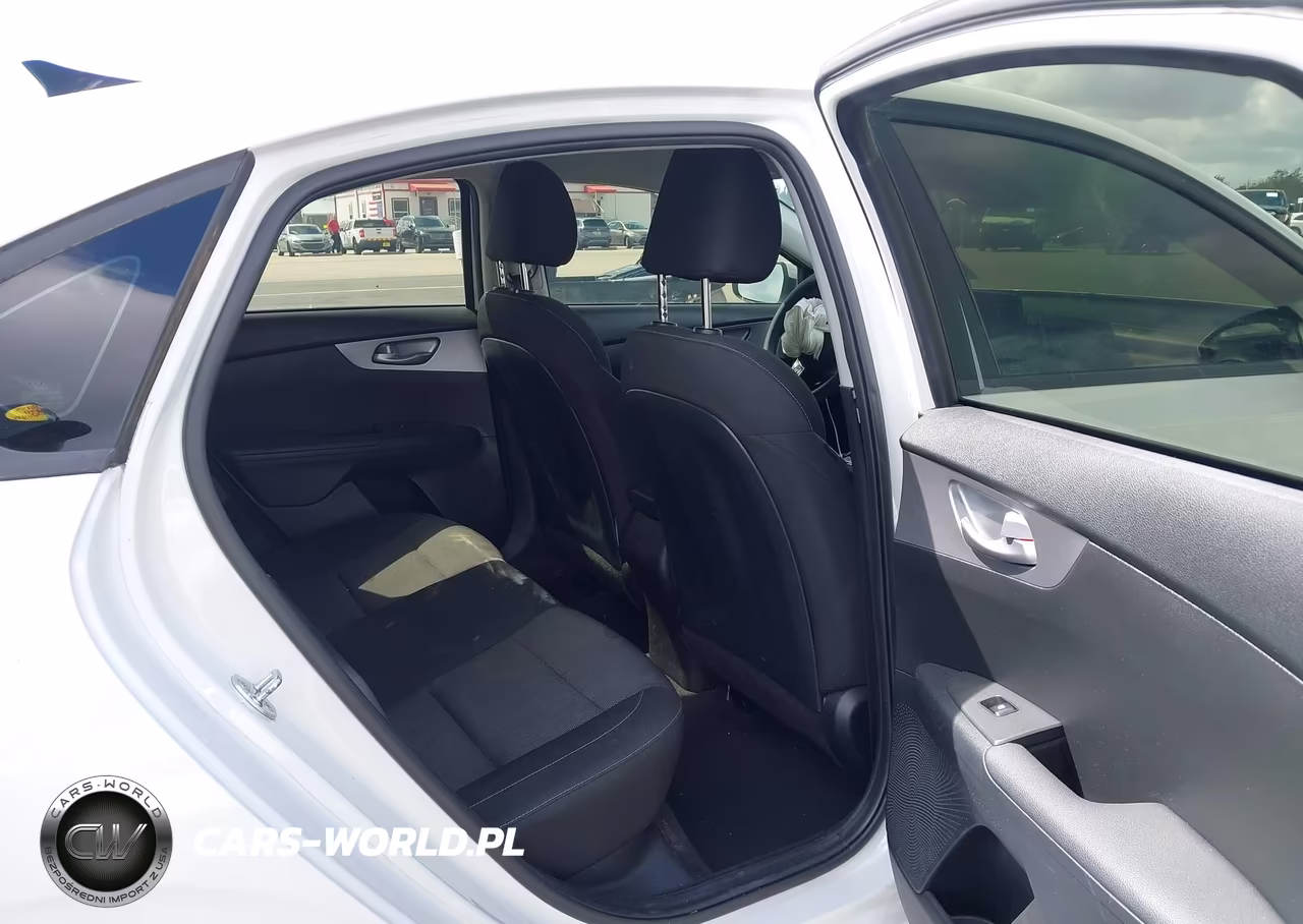 2022 Kia Forte Lxs VIN:3KPF24AD4NE487361 - 8