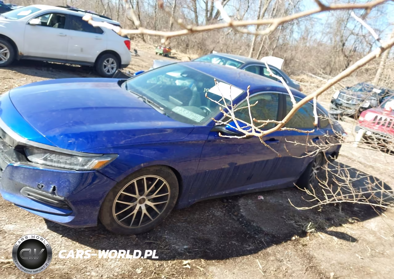 2018 Honda Accord Sport VIN:1HGCV1F32JA057898 - 14