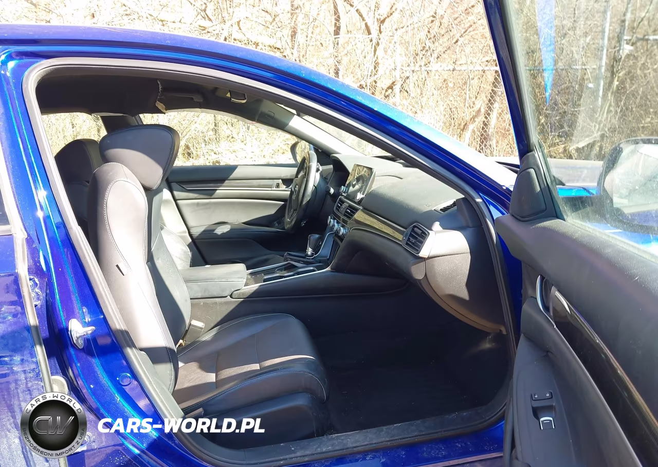 2018 Honda Accord Sport VIN:1HGCV1F32JA057898 - 5