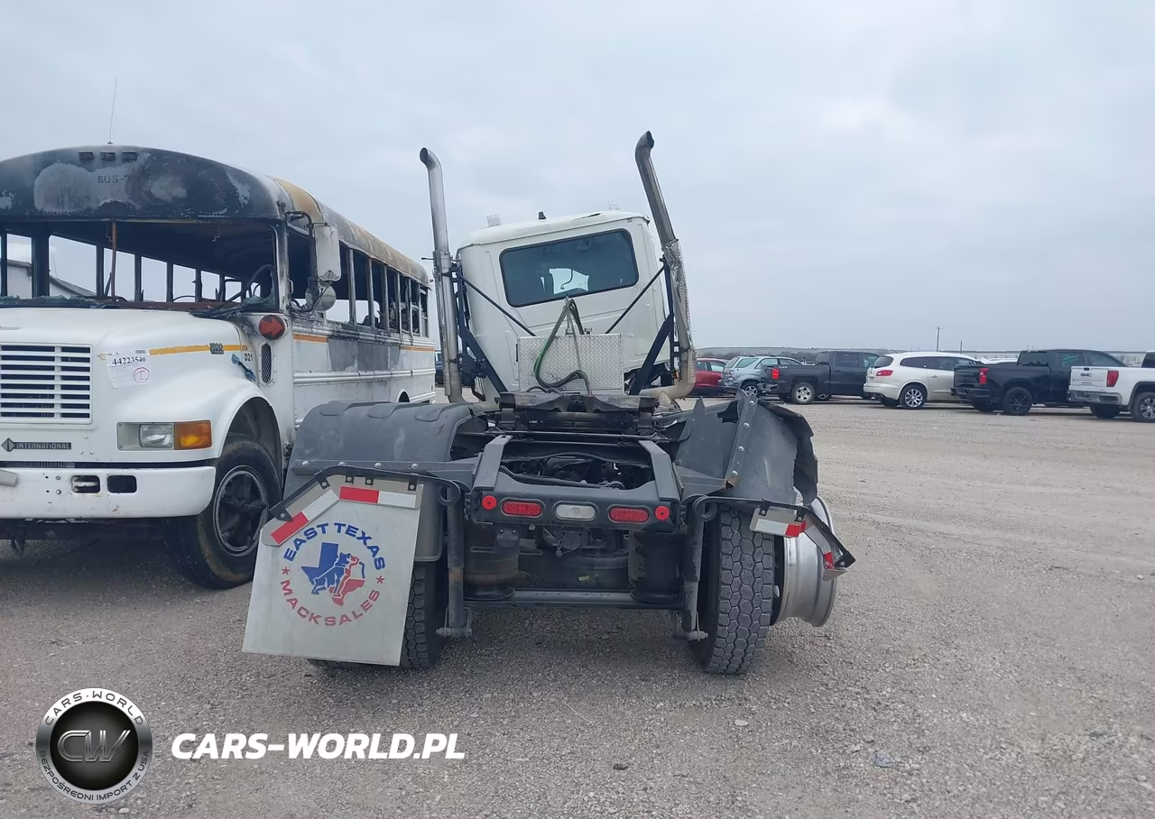 2026 Mack Pinnacle VIN:1M1PN4GY6TM018082 - 15