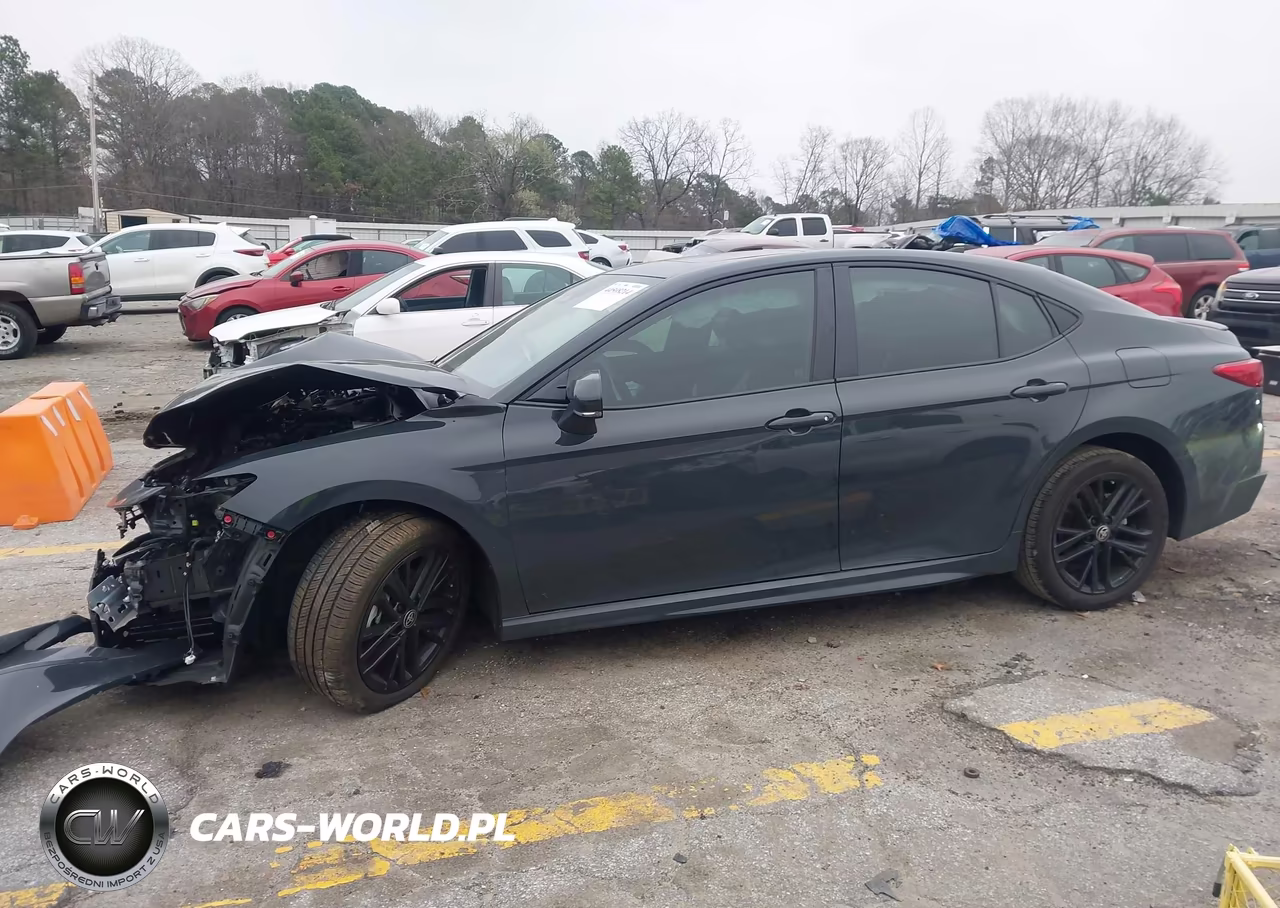 2025 Toyota Camry Se VIN:4T1DAACKXSU643769 - 14