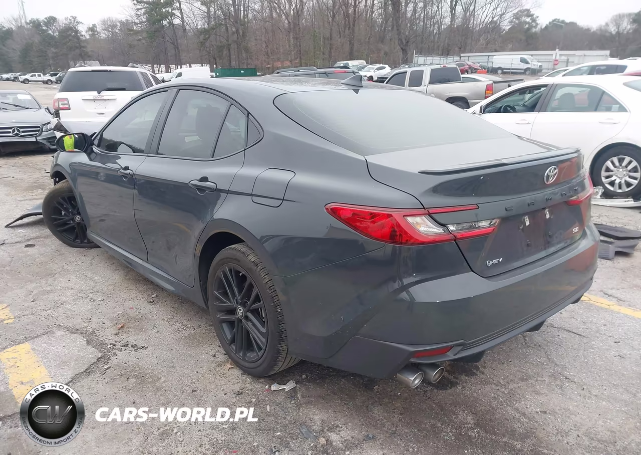 2025 Toyota Camry Se VIN:4T1DAACKXSU643769 - 3